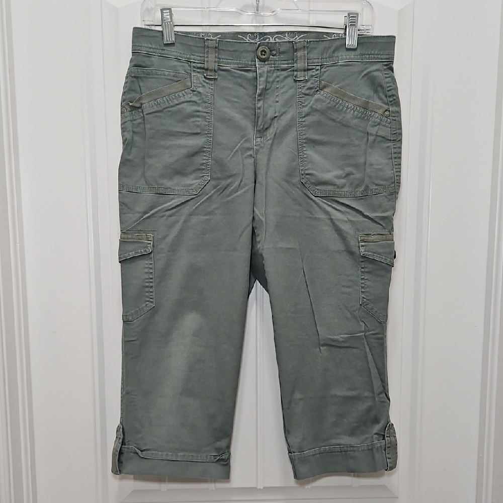 Gloria Vanderbilt Olive Cargo Capri Pants
